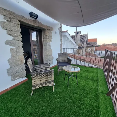 Apartamentos La Vera De Gredos Villanueva De La Vera Exterior photo